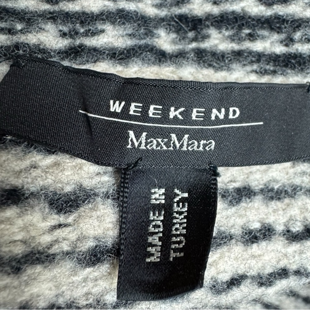 MaxMara Weekend Wool Blend Monochrome Turtleneck Tunic Length Sweater Size Small - Picture 8 of 8